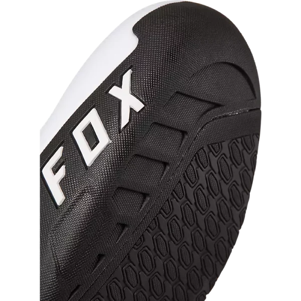 מגפיים פוקס לבן FOX INSTINCT 2.0 V24
