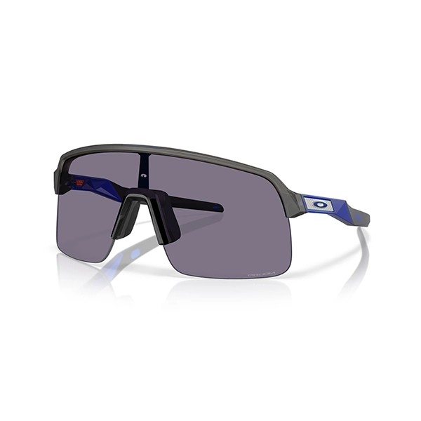 משקפי שמש OAKLEY SUTRO LITE MATTE GREY SMOKE PRIZM GREY