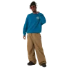 סווטשרט Oakley Futurescape Powder Crewneck מבט קדמי תקריב על ההדפס הגרפי בחזה מבט צד על הסווטשרט Oakley Futurescape Powder Crewneck מבט אחורי על הסווטשרט בגזרה Regular Fit