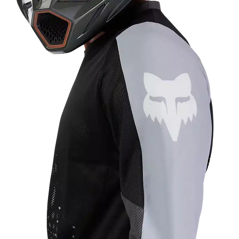 חולצת רכיבה פוקס שחור – FOX Ranger Air Off Road Jersey תקריב שרוול
