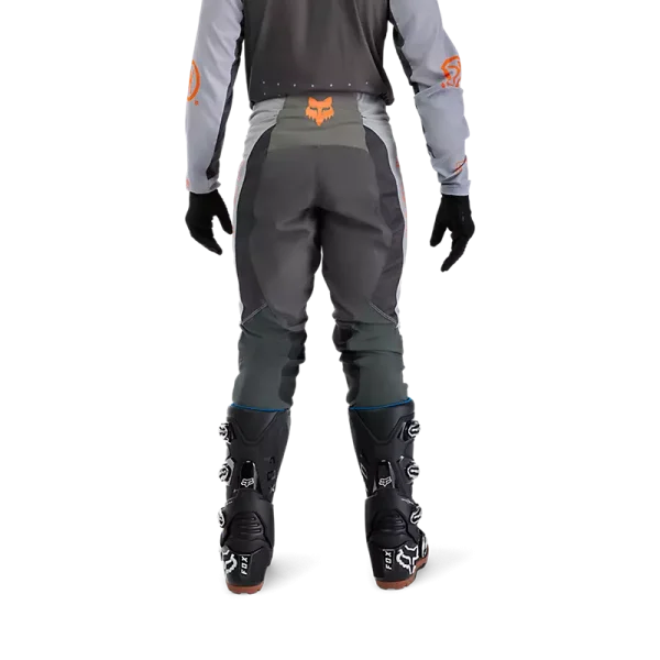 מכנסי רכיבה FOX Ranger Air Off Road – מבט אחורי