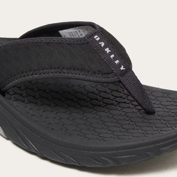 ציוד רכיבה אוקלי שחור - Oakley Operative Flip Flop 4