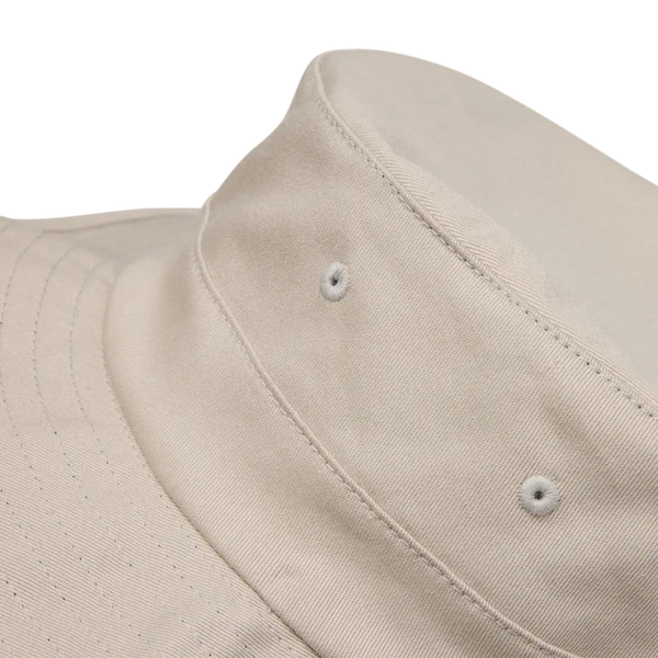 כובע שמש רחב FOX Base Over Sun Hat לבן מק"ט 39408-089 - תקריב - פרט מתכת
