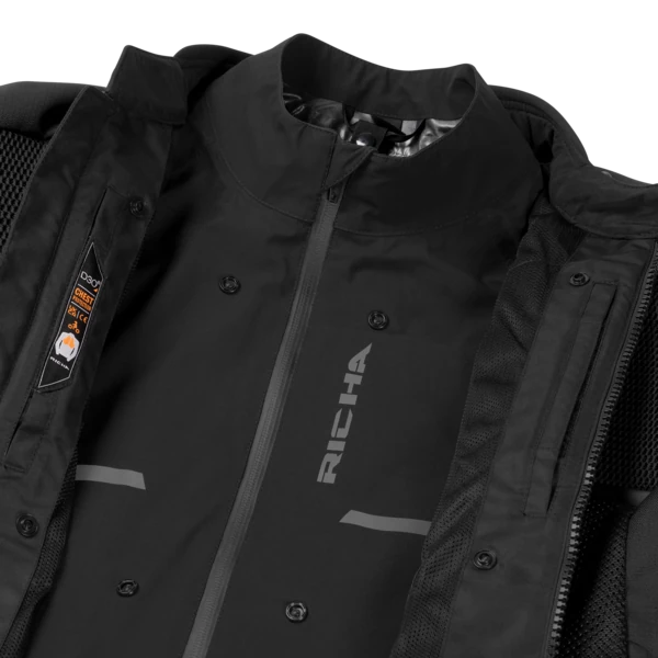 מעיל רכיבה RICHA Airstream X-2 Jacket שחור מק"ט 1102100085-100R - תקריב - צווארון וסגירה קדמית