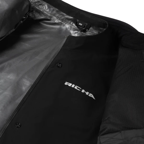 מעיל אדוונצ'ר רכיבה RICHA Infinity 3 Adventure Jacket אפור/כחול מק"ט 1102100088-202R - תקריב - כיס פנימי ותווית