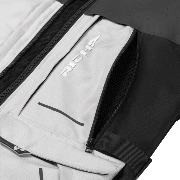 מעיל אדוונצ'ר רכיבה RICHA Infinity 3 Adventure Jacket אפור/כחול מק"ט 1102100088-202R - תקריב - פרט פנימי נוסף